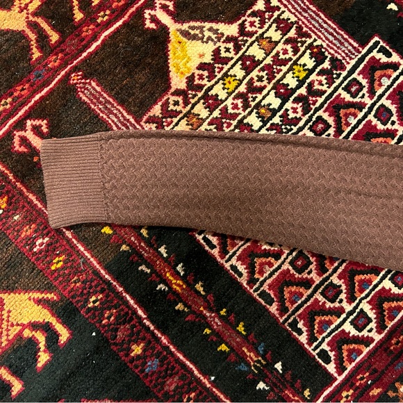 Large Maroon H&M Crewneck Sweater - Picture 2 of 4